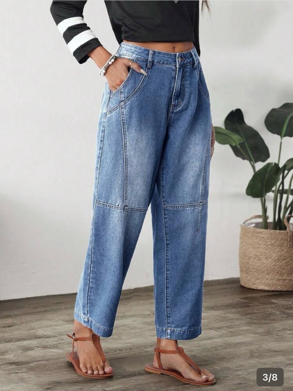 Classic High-Waist Blue Women’s Jeans - Relaxed Fit - Picture 3 of 7